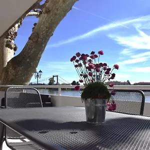  Apartment La Batie - Terrasse Avec Vue Imprenable Sur Le Rhone, 3 Chambres, 3 Salles De Bain